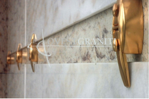 Particolare chiavarde serie oro e loculi 